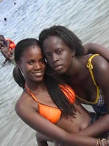 amina et izi